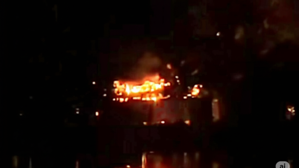 নোয়াখালীতে যুবলীগ নেতার বাড়িতে হামলা-অগ্নিসংযোগ